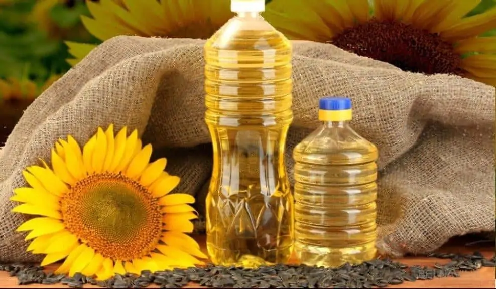 الفرق بين زيت القلي وزيت الطبخ